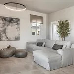 Artemon New Luxury Villa