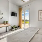 Artemon New Luxury Villa