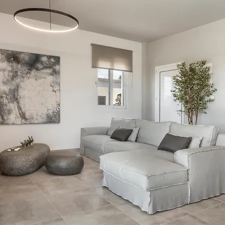 Artemon New Luxury Villa